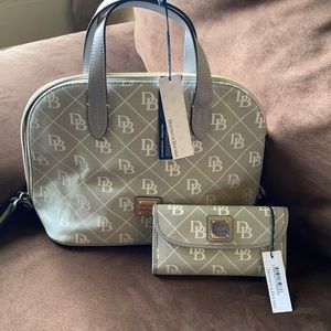 Dooney & Bourke bag and wallet set